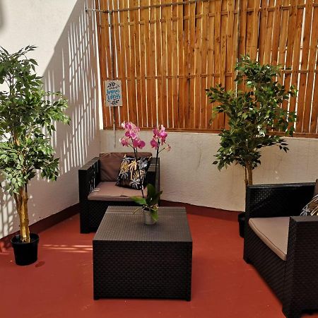 Apartahotel Casa Batito L'Hospitalet de Llobregat Luaran gambar