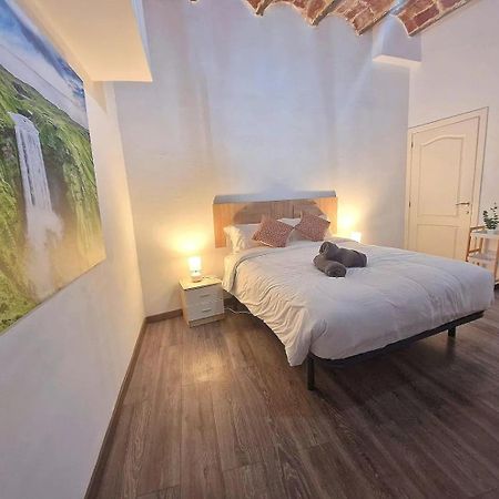 Apartahotel Casa Batito L'Hospitalet de Llobregat Luaran gambar