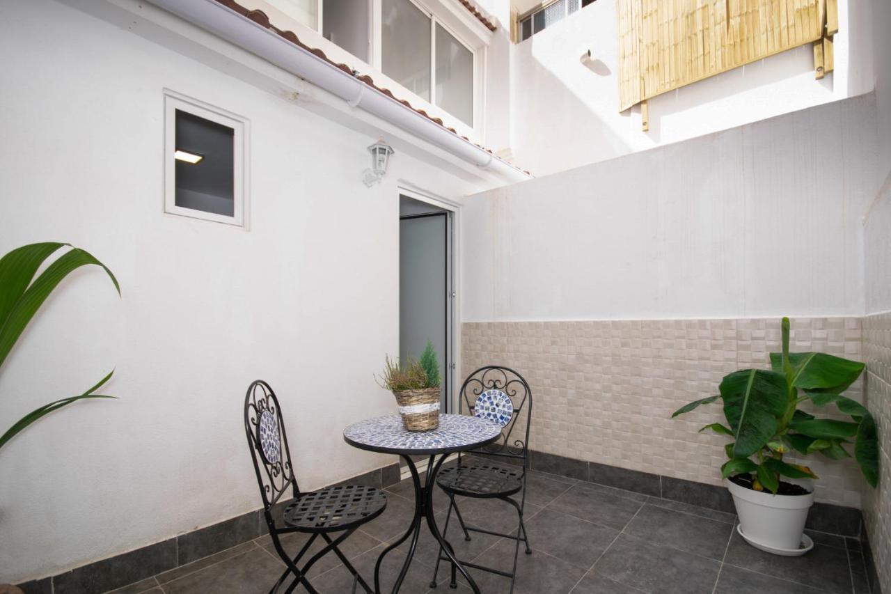 Apartahotel Casa Batito L'Hospitalet de Llobregat Luaran gambar