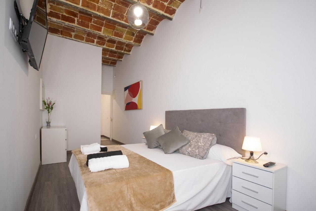 Apartahotel Casa Batito L'Hospitalet de Llobregat Luaran gambar