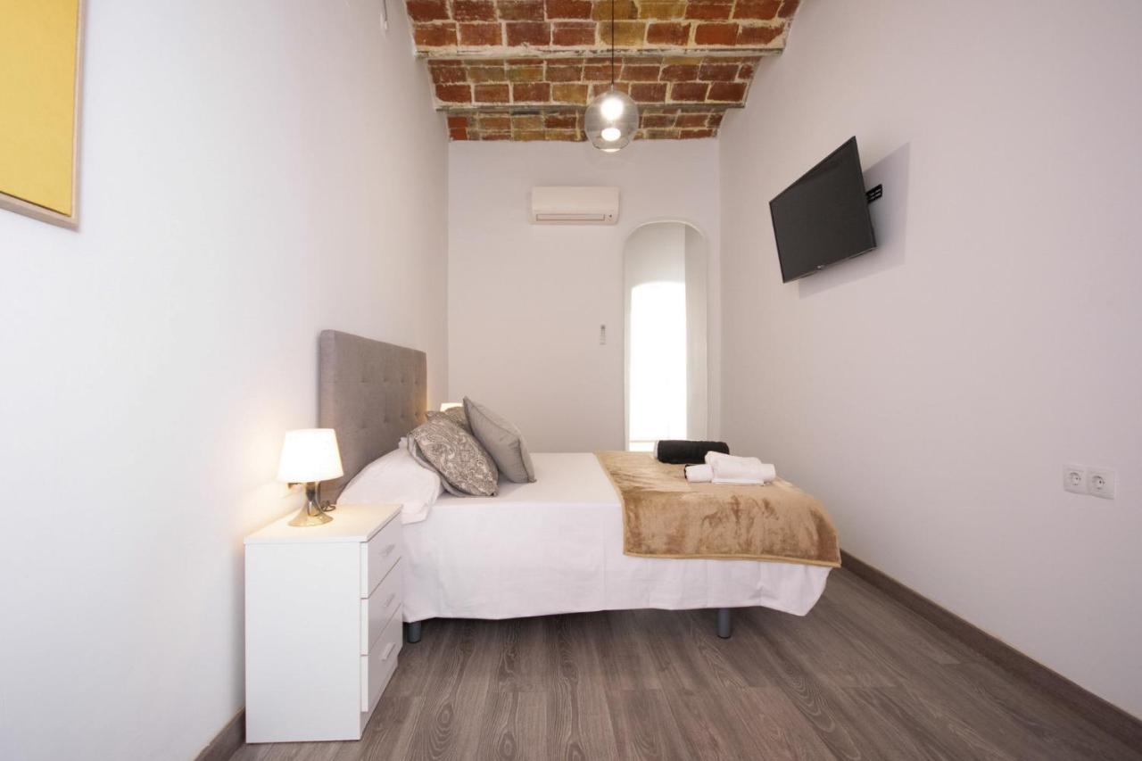 Apartahotel Casa Batito L'Hospitalet de Llobregat Luaran gambar