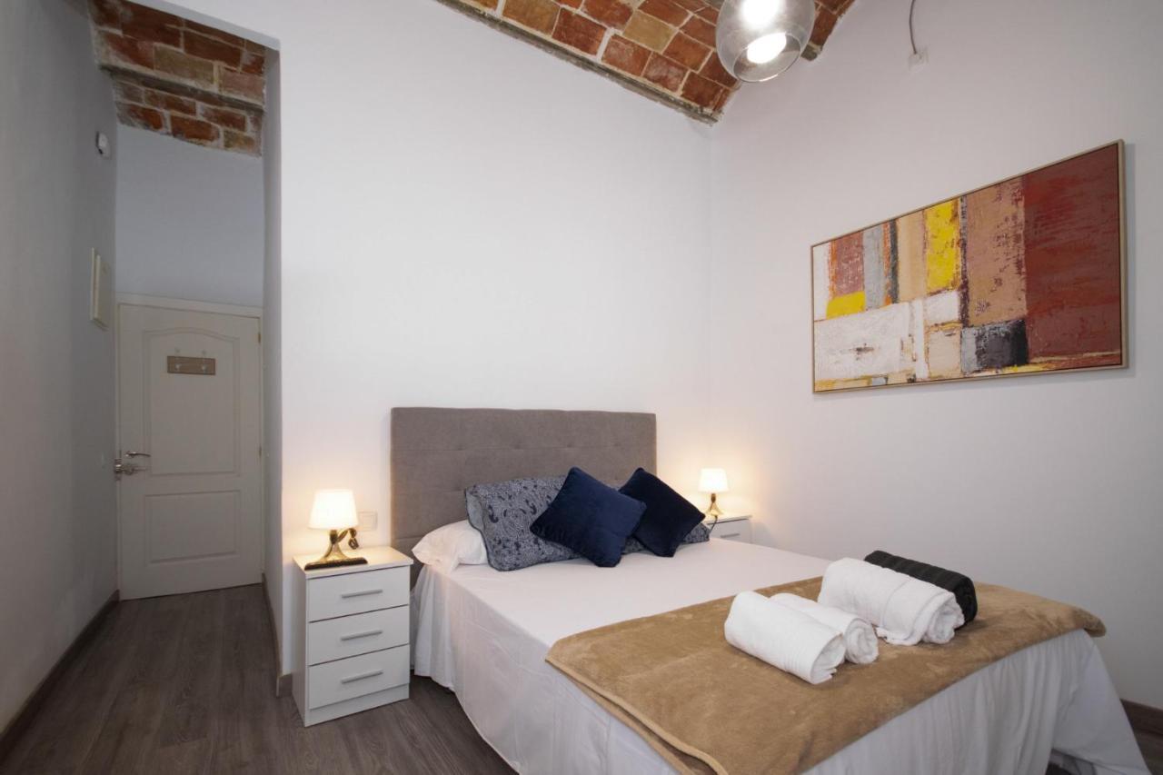 Apartahotel Casa Batito L'Hospitalet de Llobregat Luaran gambar